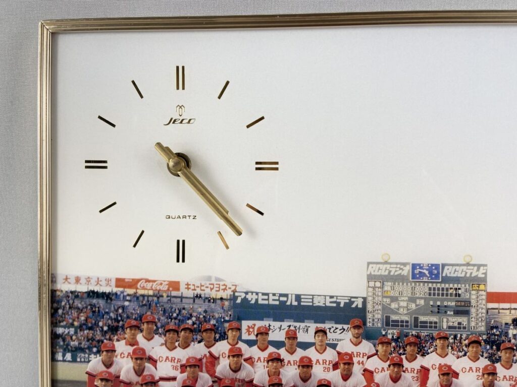 カープ1984年優勝記念パネルの時計部分